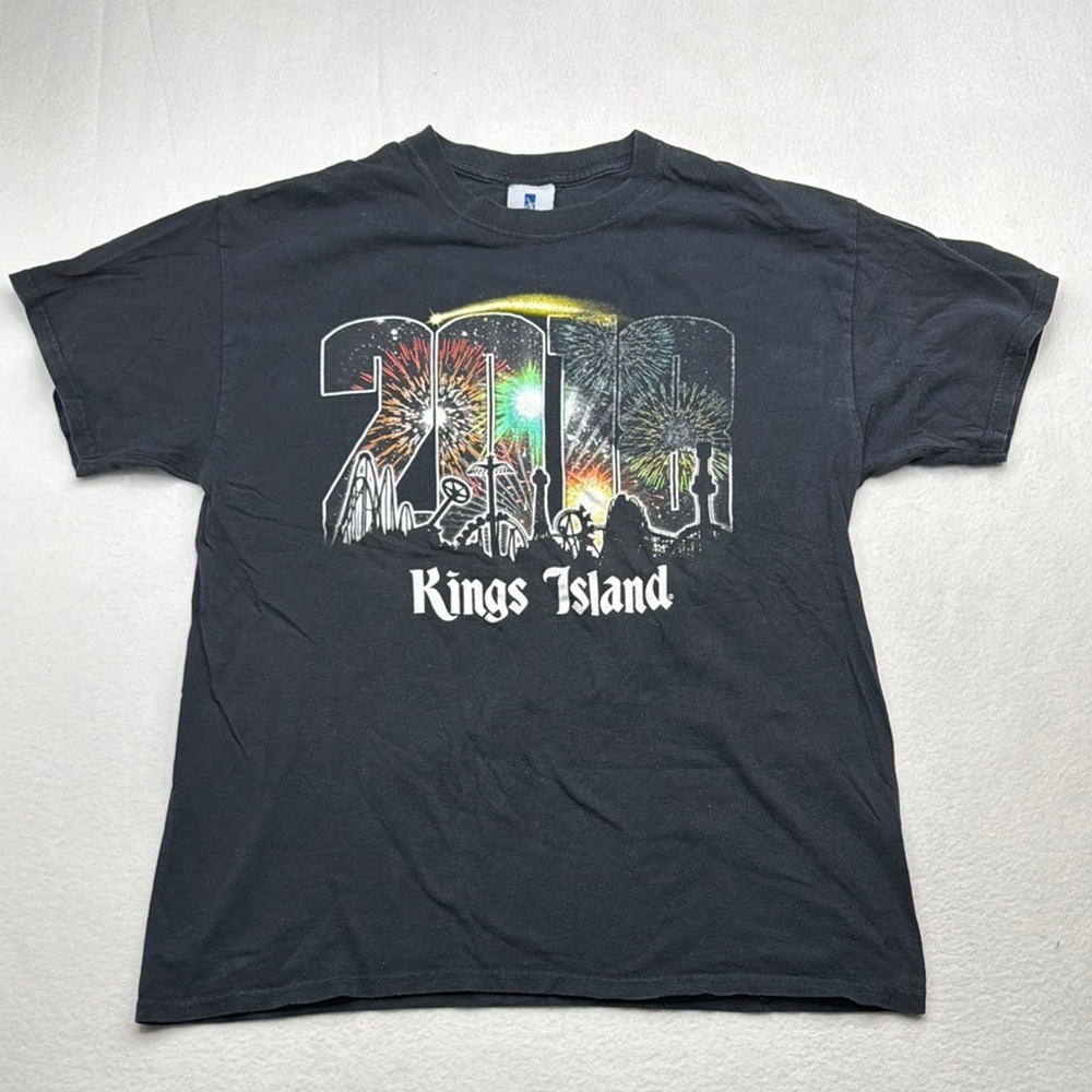 Vintage 2018 size Large L Black Kings Island Fireworks Graphic Tee amusement
